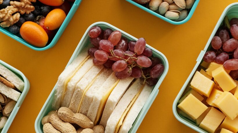 Čo je to zmluva a aké sú jej základné náležitosti?