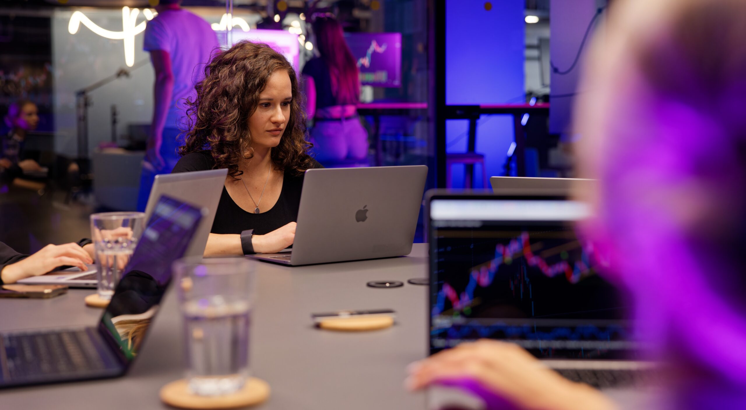 Obchodovanie budúcnosti s minimálnym rizikom: Kam sa vyvíja proptrading?