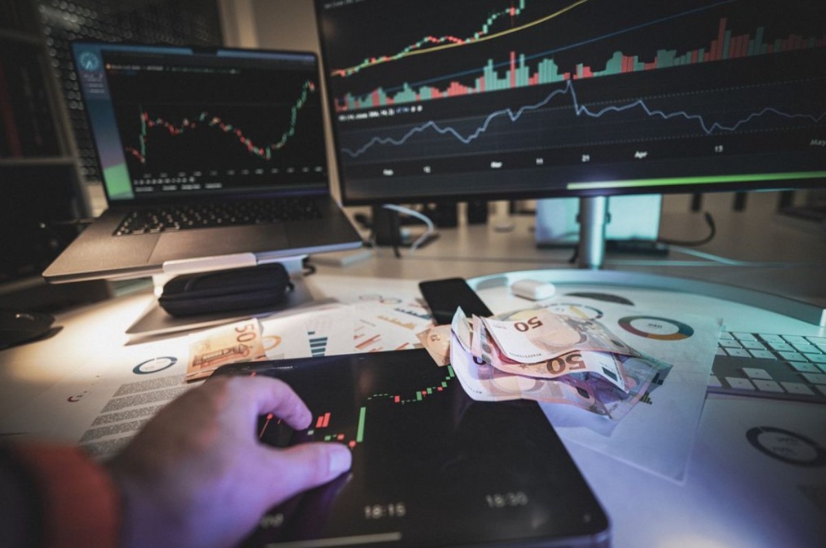 Fenomén menom prop trading raketovo rastie. V čom sa líši od „klasiky“?